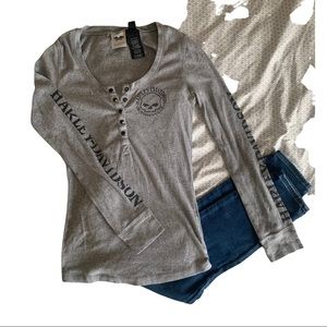 Harley-Davidson genuine motorclothes.